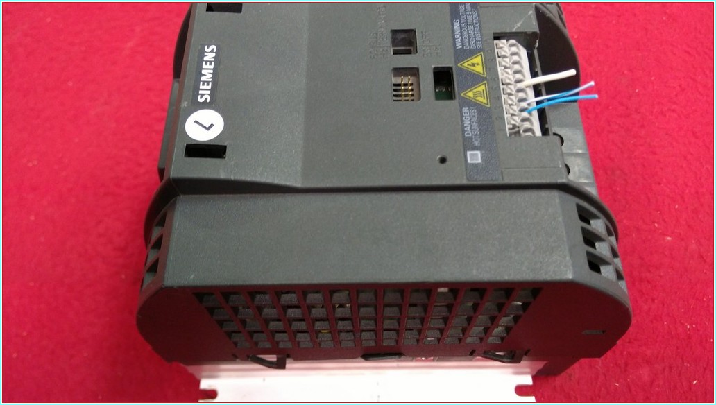 SIEMENS 6SL3211-0AB21-1UA1 1,1 KW 220V SÜRÜCÜ 