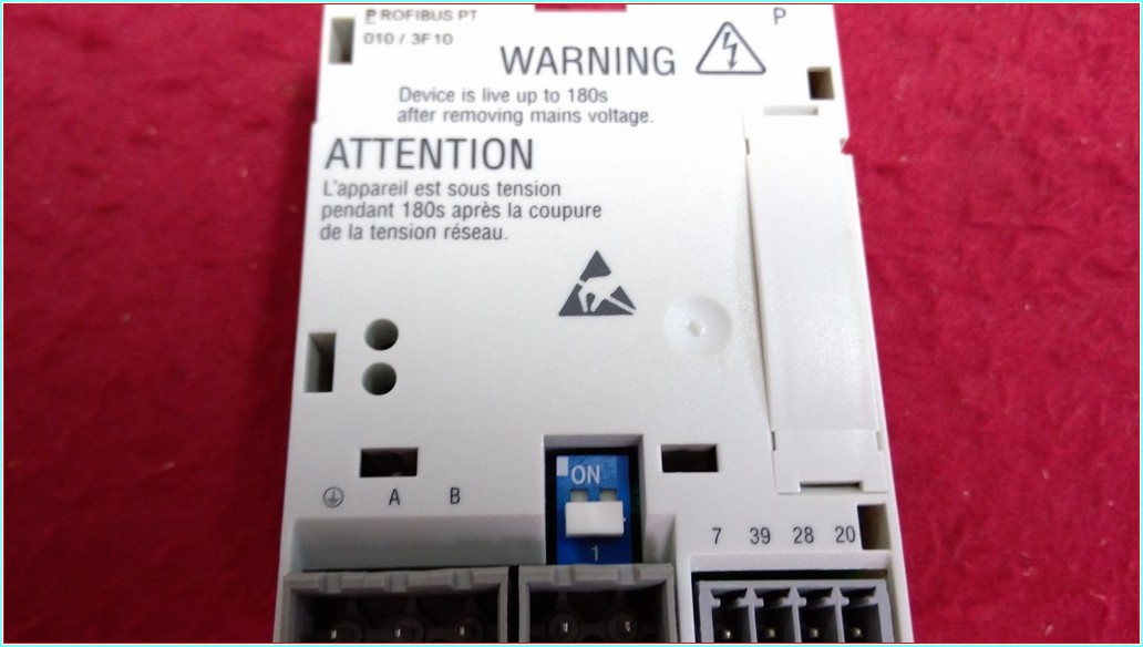 LENZE E82ZAFPC010 SIFIR PROFIBUS MODÜLÜ