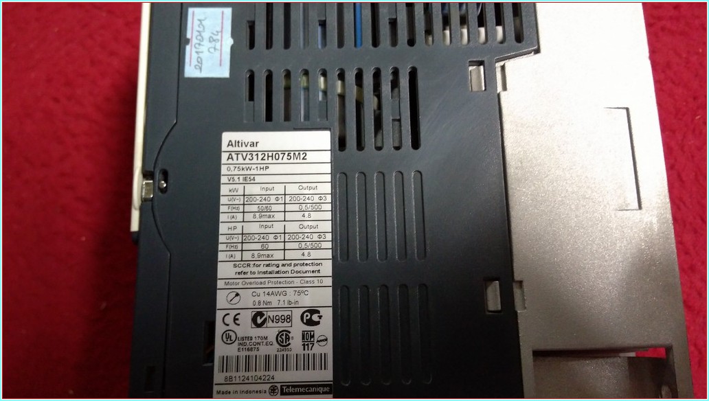 SCHNEİDER ATV312H075M2 ATV312HO75M2  0,75 KW SÜRÜCÜ
