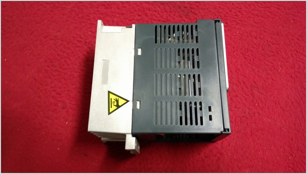 SCHNEİDER ATV312H075M2 ATV312HO75M2  0,75 KW SÜRÜCÜ