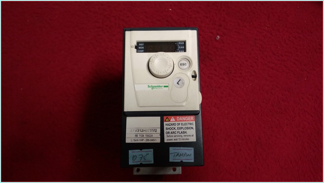 SCHNEİDER ATV312H075M2 ATV312HO75M2  0,75 KW SÜRÜCÜ