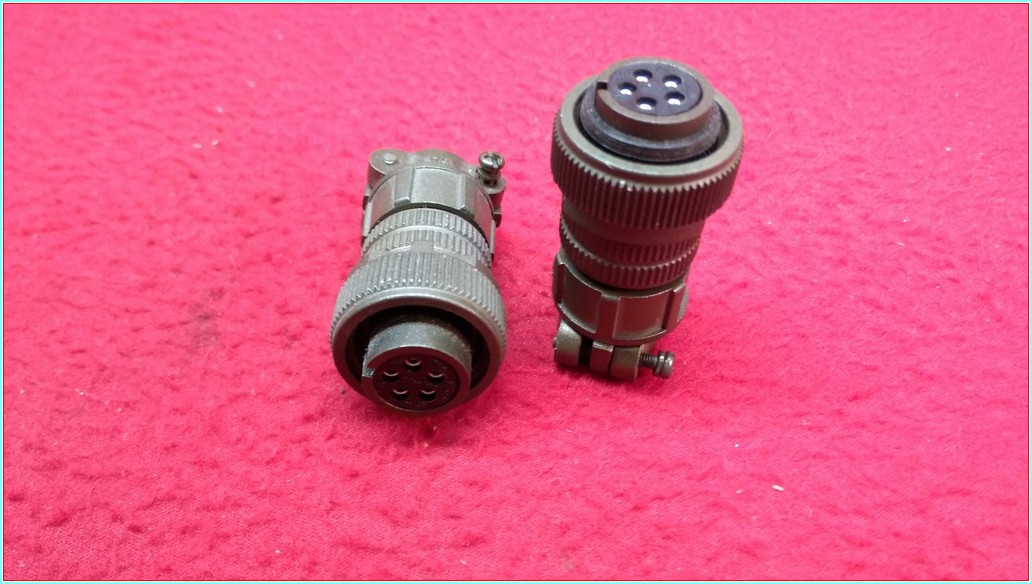 MAOJWEİ 14S-5S YASKAWA 5 PİNLİ ASKERİ TİP SIFIR SEYYAR DİŞİ KONNEKTÖR