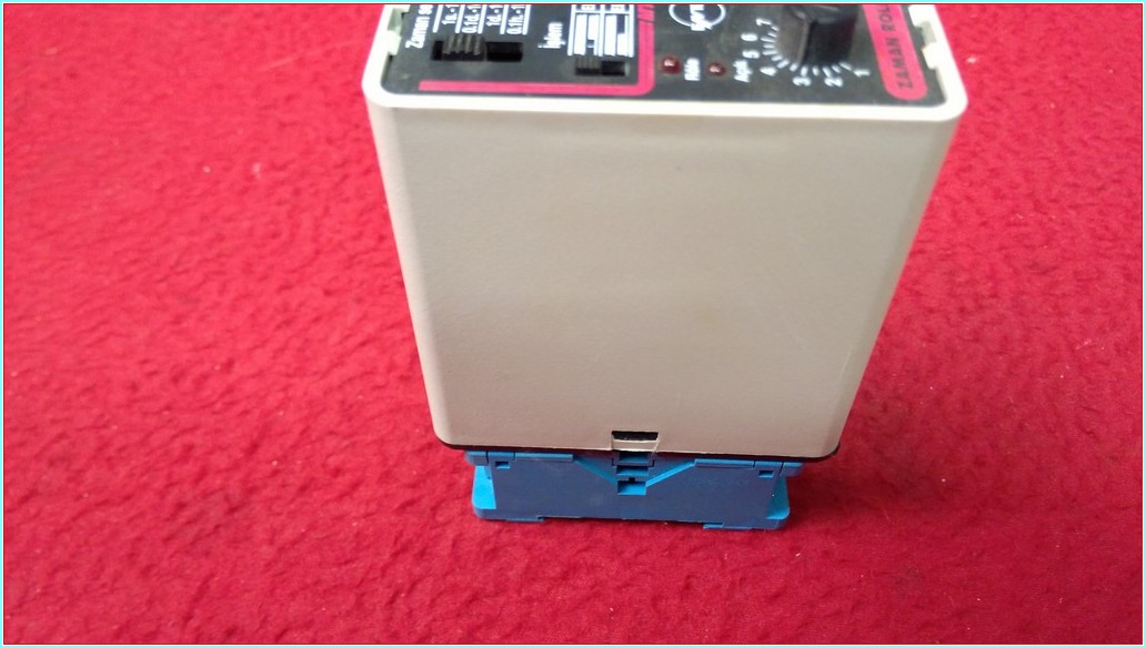ENTES MT-60 D ZAMAN GECİKMELİ ÇOK FONKSİYONLU ZAMAN RÖLESİ