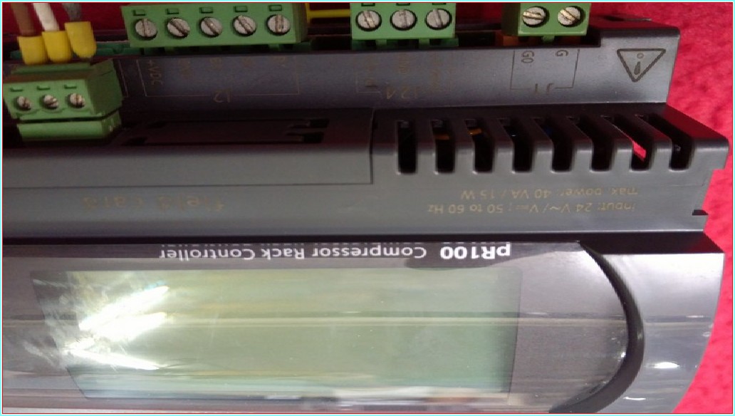 CAREL PRK100S3C0 PR100 COMPRESSOR RACK CONTROLLER