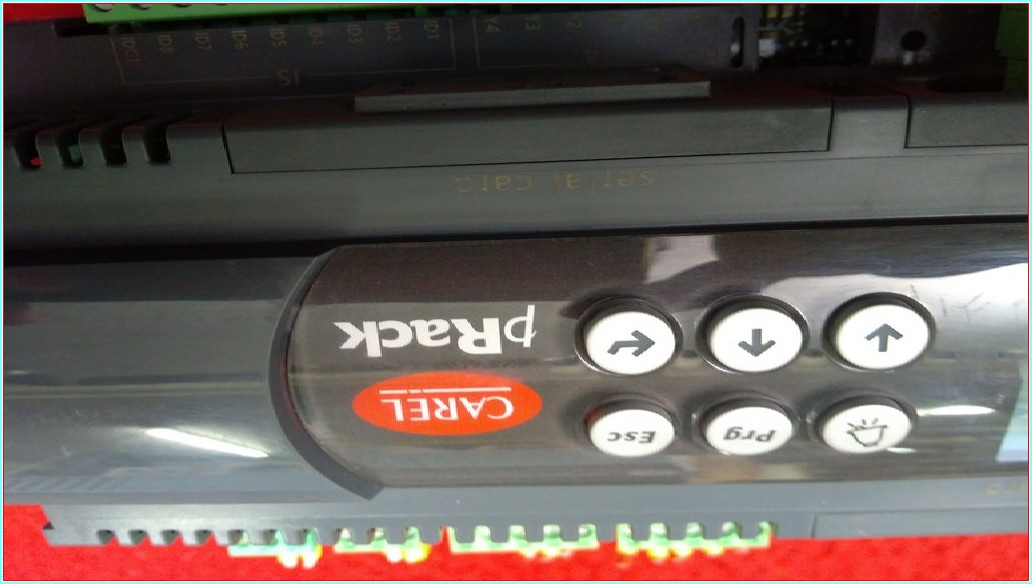CAREL PRK100S3C0 PR100 COMPRESSOR RACK CONTROLLER