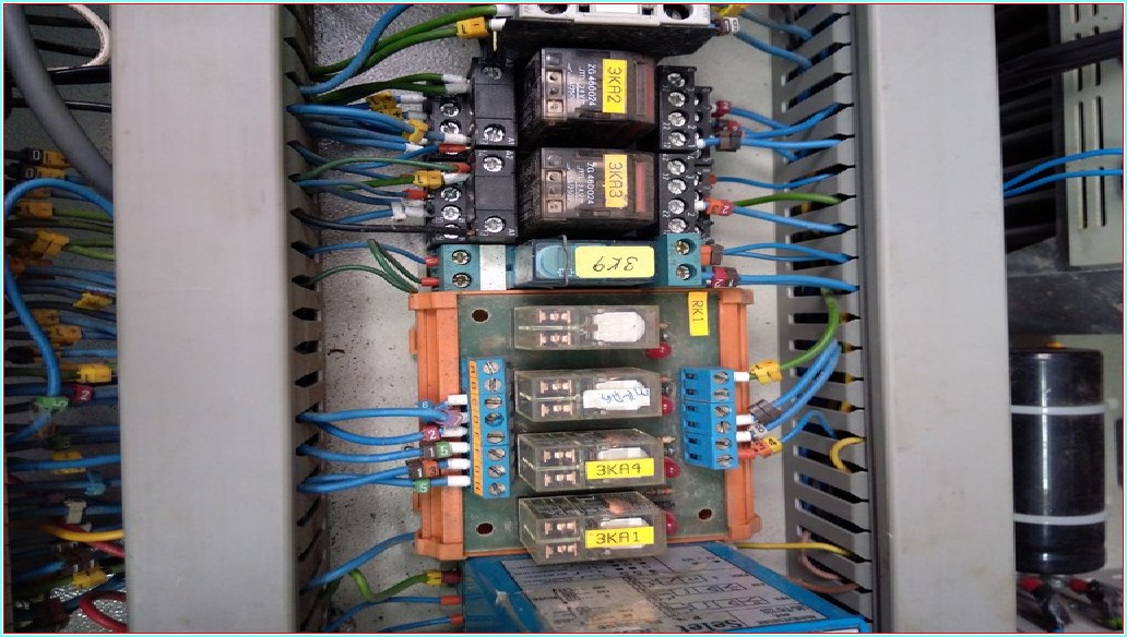 TELEMECANİQUE 1,5 KW TEPE LAMBALI PANOLU SÜRÜCÜ