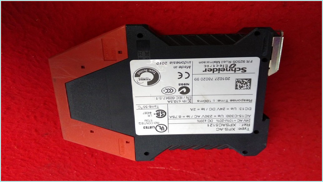 TELEMECANİQUE XPS-AC5121 PREVENTA EMNİYET RÖLESİ 120 USD