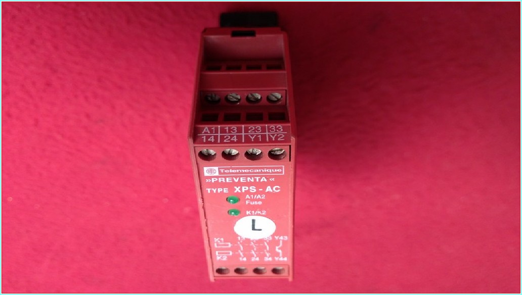 TELEMECANİQUE XPS-AC5121 PREVENTA EMNİYET RÖLESİ 120 USD
