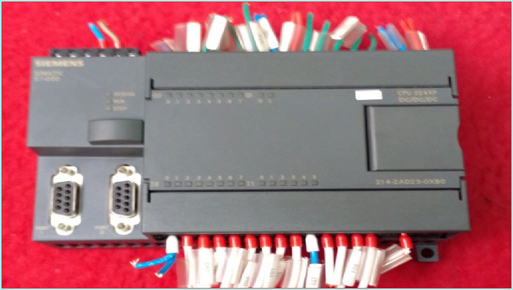 SIEMENS 6ES7 214-2AD23-0XB0 6ES7214-2AD23-0XB0 CPU 224XP DC-DC-DC SIMATIC S7-200 PLC
