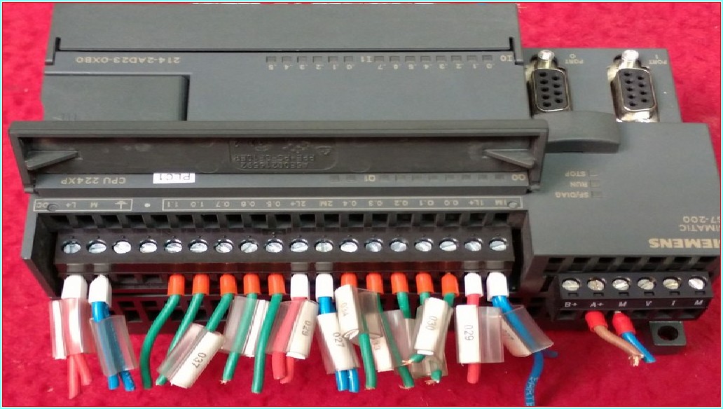 SIEMENS 6ES7 214-2AD23-0XB0 6ES7214-2AD23-0XB0 CPU 224XP DC-DC-DC SIMATIC S7-200 PLC