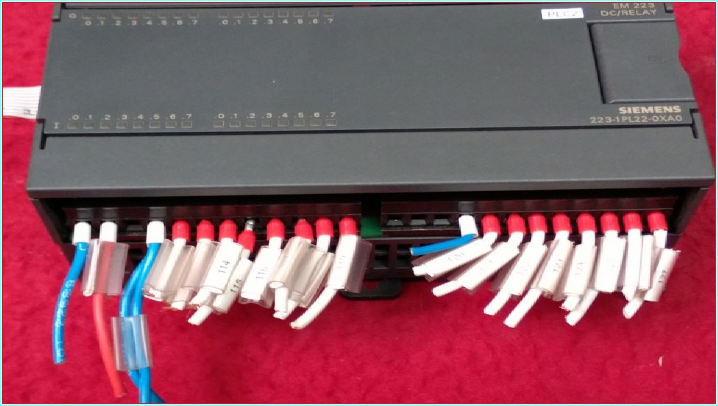 SIEMENS 6ES7 223-1PL22-0XA0 6ES7223-1PL22-0XA0 EM 223 DC-RELAY GENİŞLETME MODÜLÜ