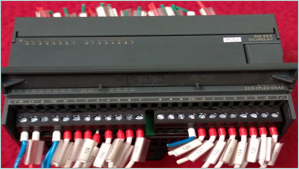SIEMENS 6ES7 223-1PL22-0XA0 6ES7223-1PL22-0XA0 EM 223 DC-RELAY GENİŞLETME MODÜLÜ