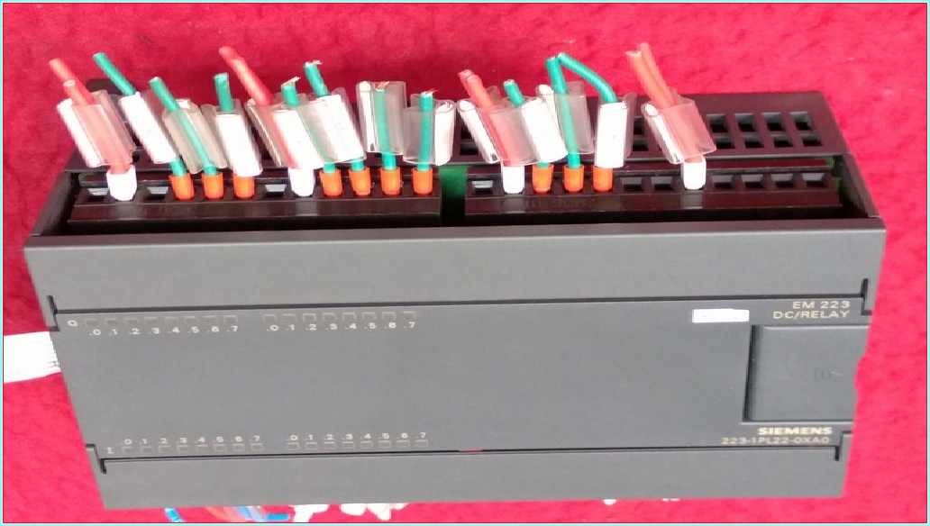SIEMENS 6ES7 223-1PL22-0XA0 6ES7223-1PL22-0XA0 EM 223 DC-RELAY GENİŞLETME MODÜLÜ