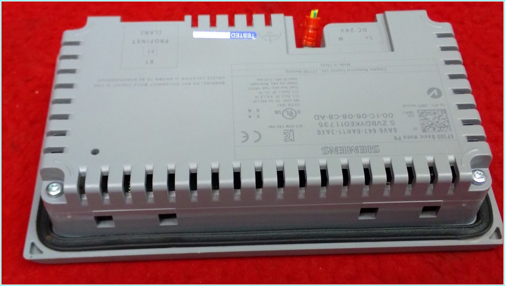 SIEMENS 6AV6 647-0AH11-3AX0 SIMATIC PANEL