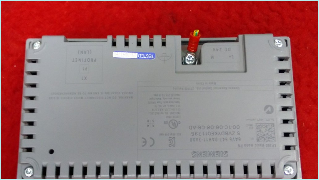 SIEMENS 6AV6 647-0AH11-3AX0 SIMATIC PANEL