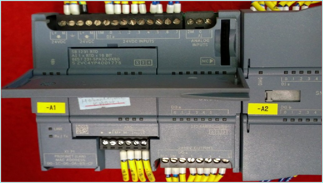 SIEMENS SIMATIC S7-1200 6ES7 212-1AD30-0XB0 CPU 1212C DC-DC-DC PLC