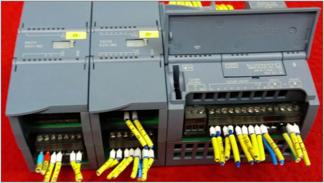 SIEMENS 6ES7 231-5PA30-0XB0 6ES7231-5PA30-0XB0 SIMATIC S7-1200  GENİŞLETME VE HABERLEŞME KARTI