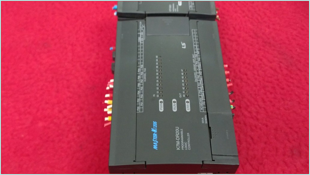LS  K7M-DR20U MASTER-K120S K7M K7M-DR20 DC INPUT 24VDC PLC CPU