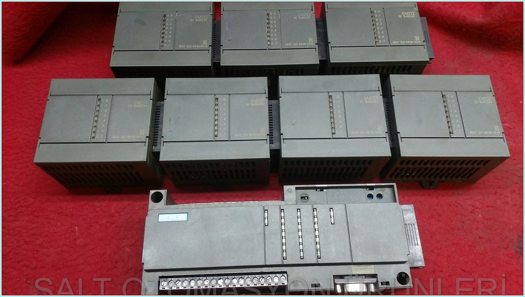 SIEMENS EM221 6ES7 221-1BF00-0XA0 DI 8-DC24V EK MODÜL
