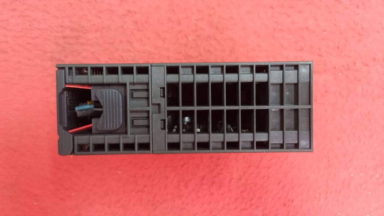 SIEMENS 6ES7 323-1BL00-0AA0 6ES7323-1BL00-0AA0