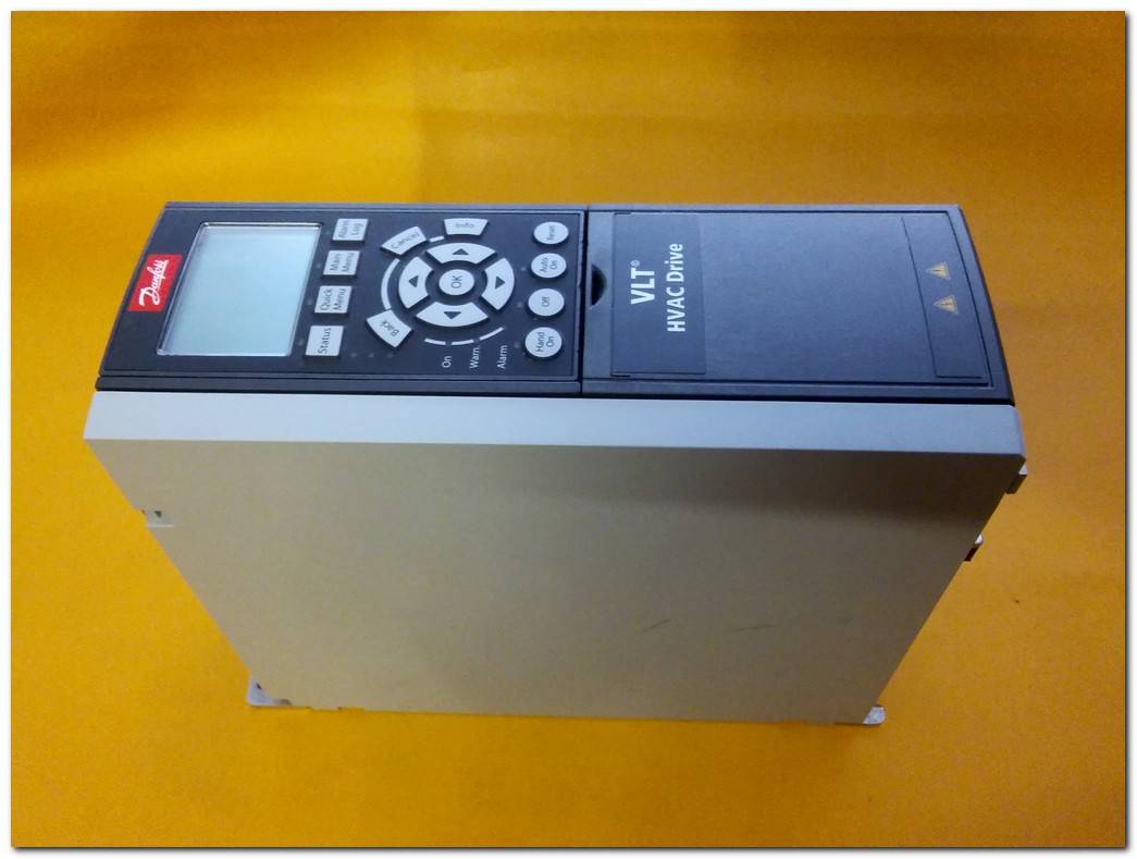 DANFOSS FC-102P3K0 FC-102P3K0T4E20H2 VLT HVAC DRİVE  3 KW SÜRÜCÜ