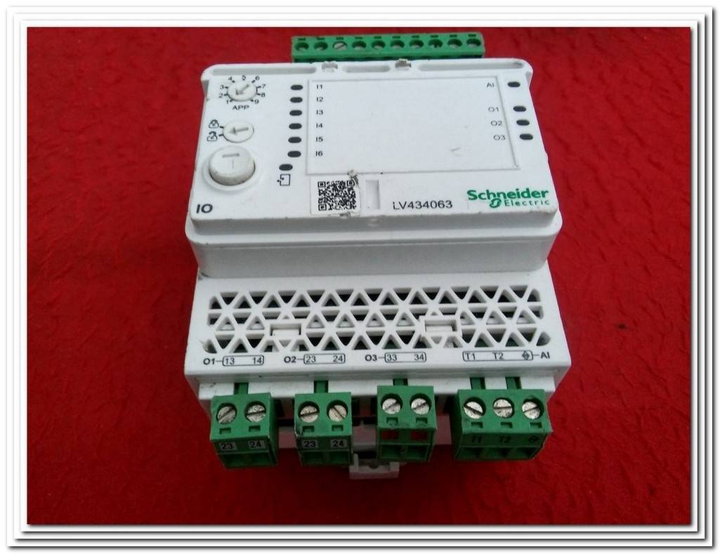 SCHNEİDER LV434063 INPUT OUTPUT MODULE GİRİŞ ÇIKIŞ MODÜLÜ