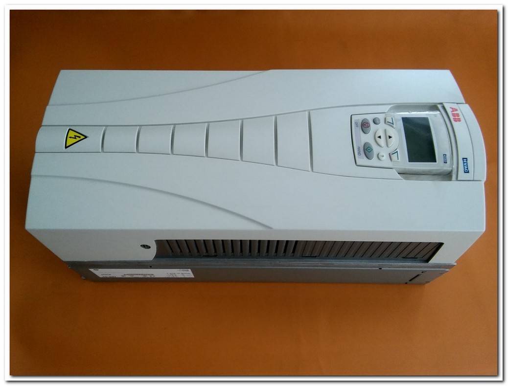 ABB ACH550-01-031A-4 15 KW HVAC SÜRÜCÜ 15KW INVERTER