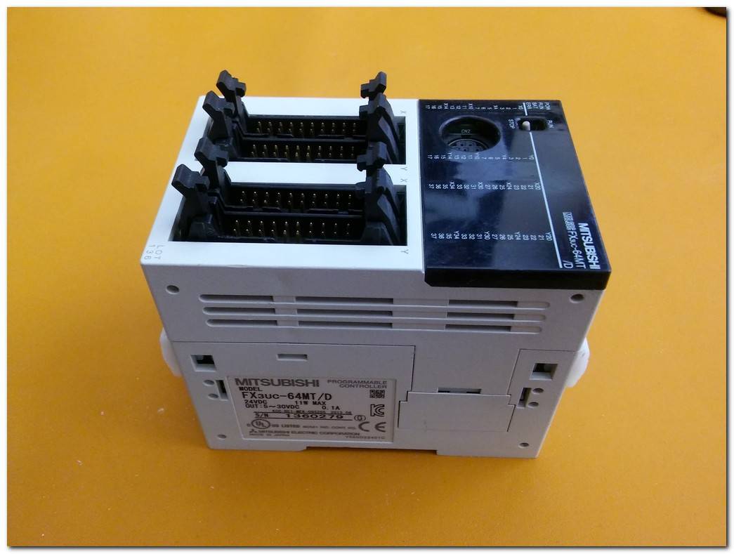 MITSUBISHI FX3UC-64MT-D MELSEC PROGRAMMABLE CONTROLLER PLC
