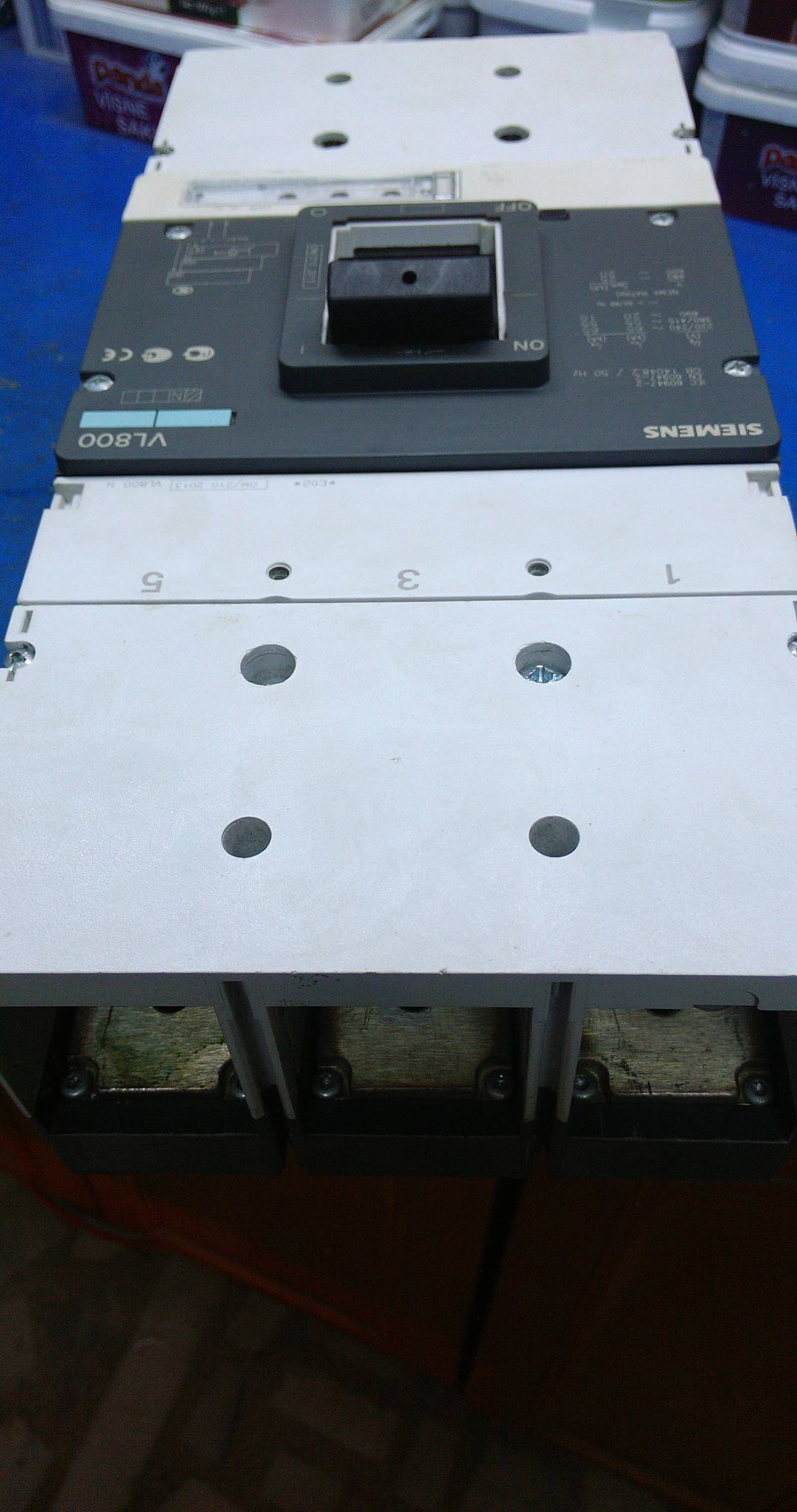 SIEMENS 3VL9680-6AE30 3VL9680-6SE30 3VL800 800A TMŞ VL800 800 AMPER DEVRE KESİCİ KOMPAKT ŞALTER