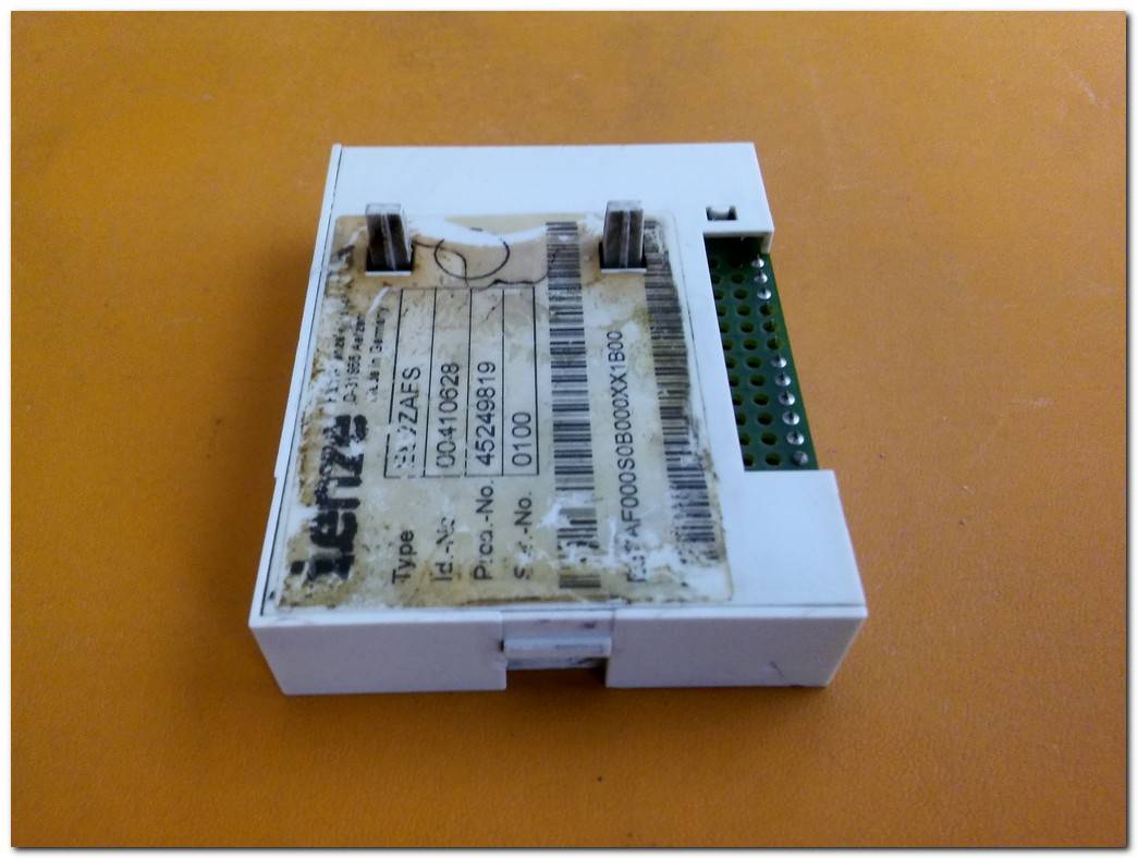 LENZE E82ZAFS000 8200 VECTOR FONKSİYON MODÜLÜ