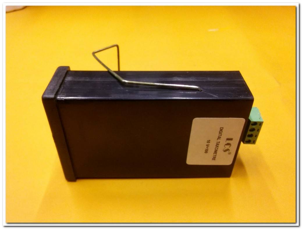 LCS 1221-06 DIGITAL TAKOMETRE 10V=100 INPUT 220 VAC