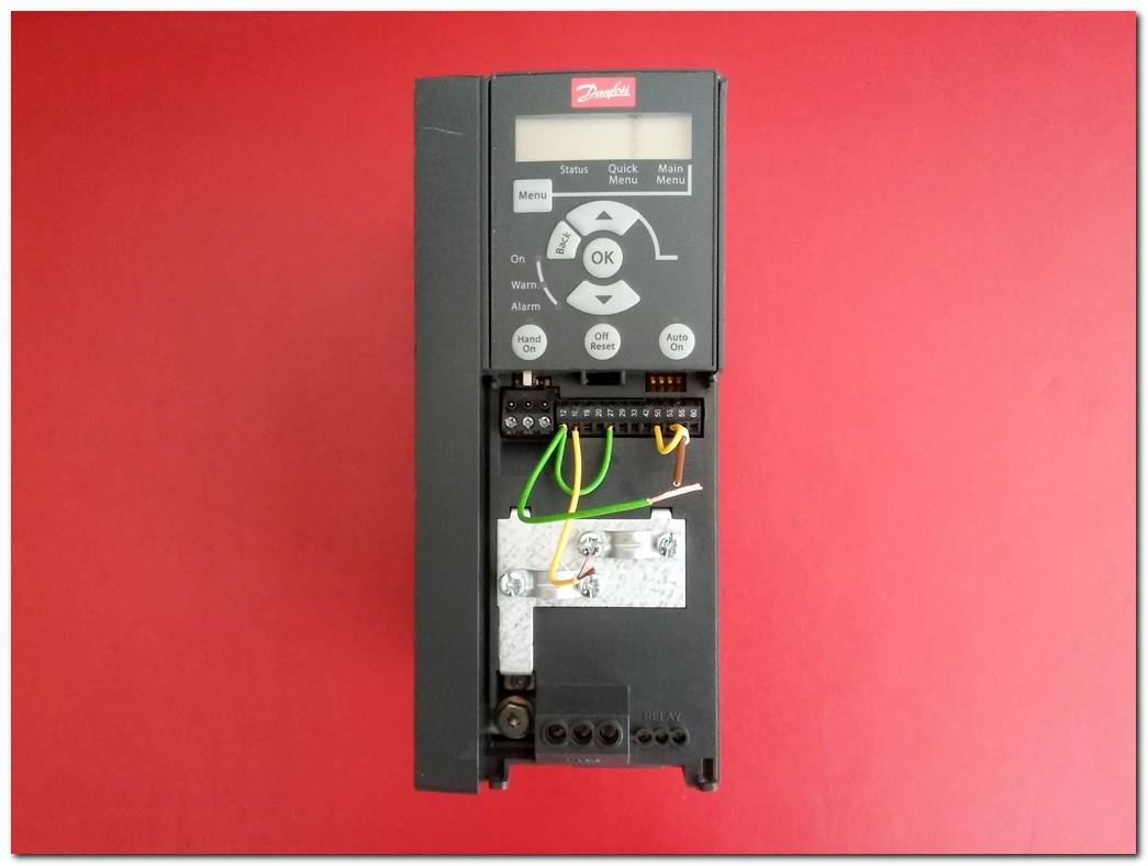 DANFOSS FC-051P7K5 132F0030 FC-051P7K5T4E20H3BXCXXXSXXX 7,5 KW SÜRÜCÜ