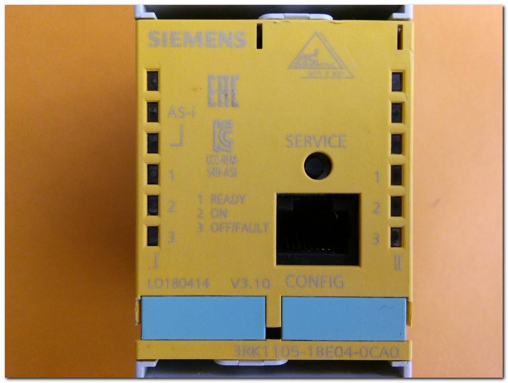 SIEMENS 3RK1105-1BE04-0CA0 ASISAFE BASİS SAFETY MONİTOR GÜVENLİK MONİTÖRÜ