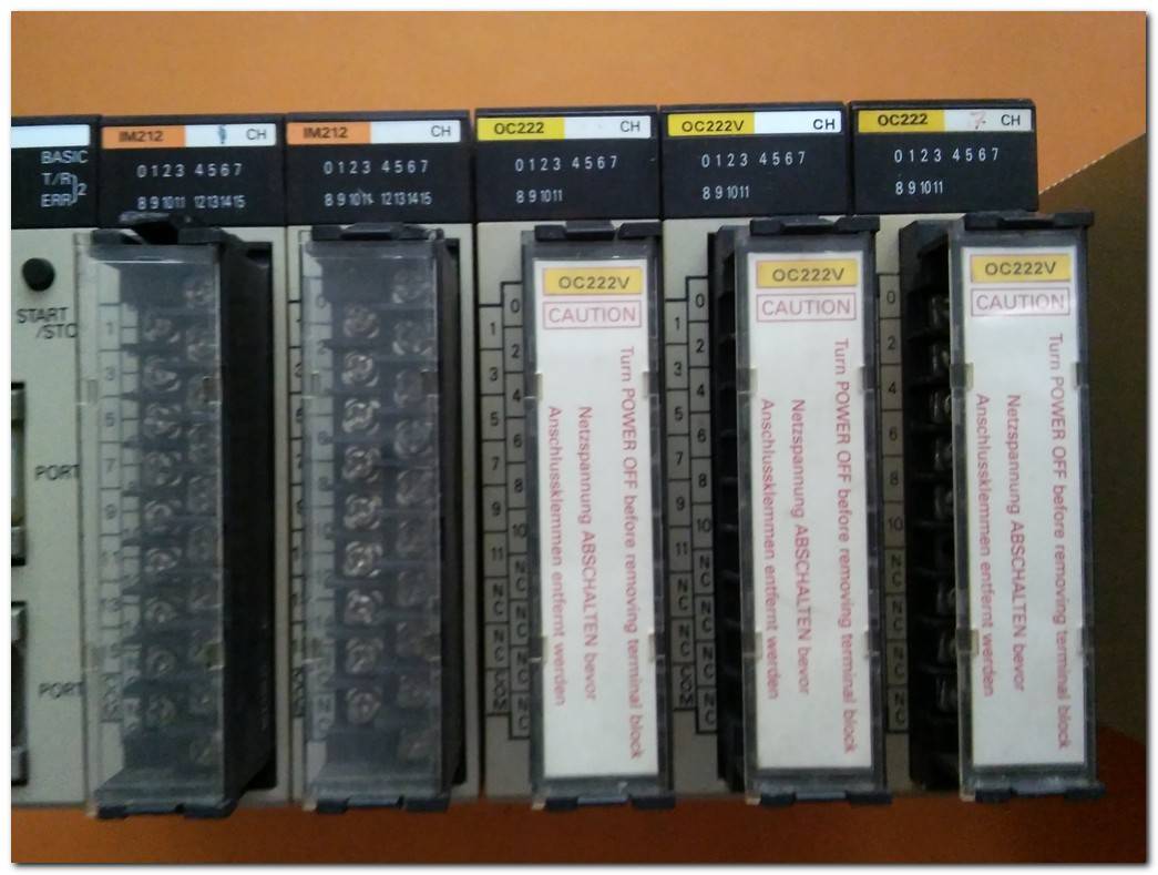 OMRON OC222V C200H-OC222V OUTPUT MODULE PLC ÇIKIŞ MODÜLÜ