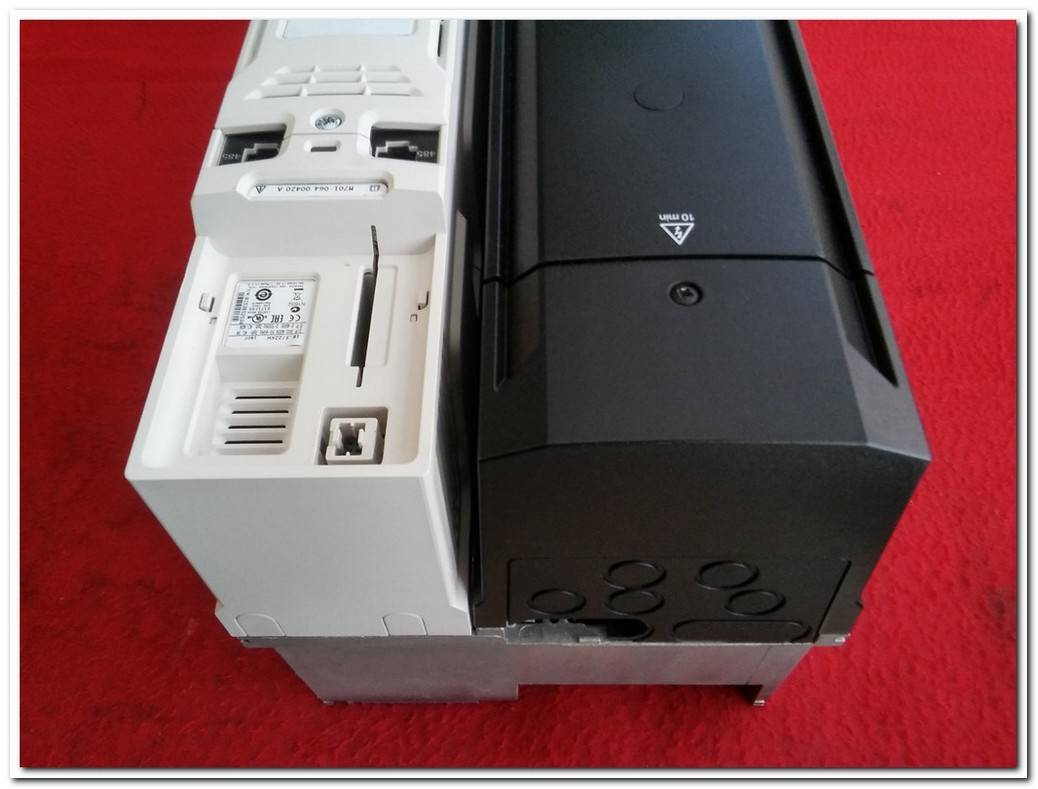 KARL MAYER M701-064 00420 A 22KW SÜRÜCÜ CONTROL TECHNIQUES 22 KW EMERSON INVERTER