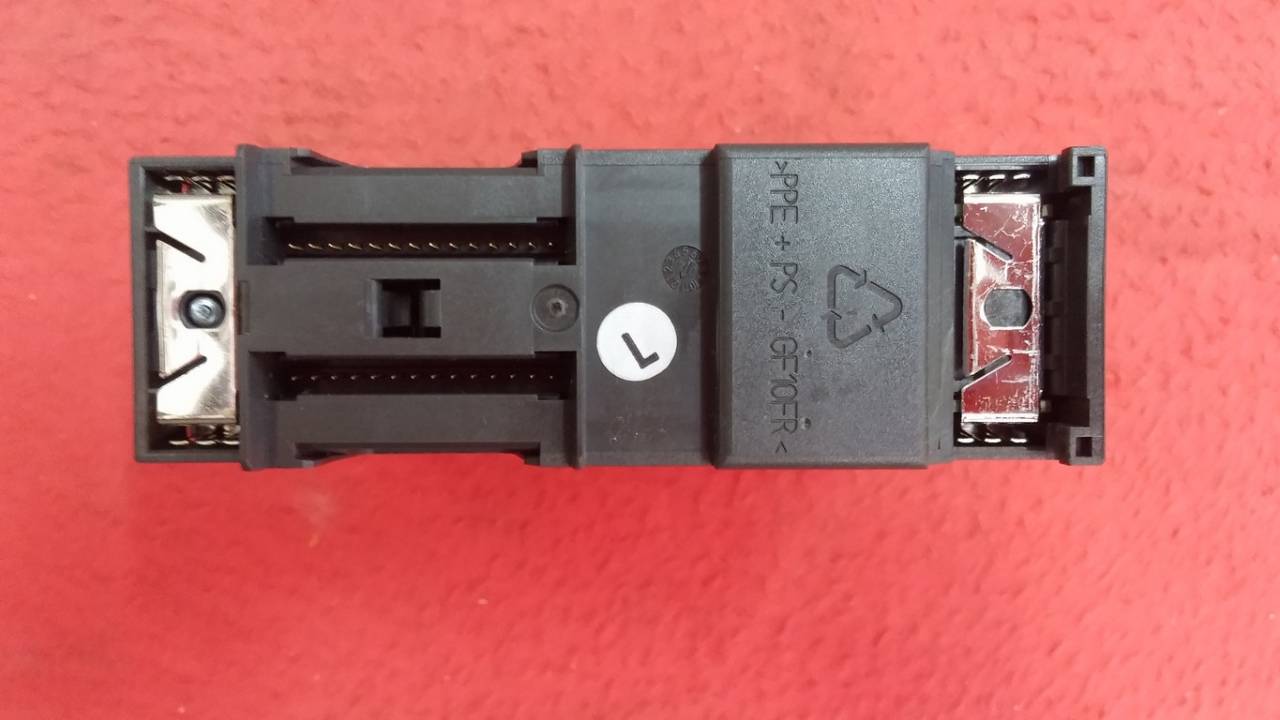 SIEMENS 6ES7 323-1BL00-0AA0 6ES7323-1BL00-0AA0
