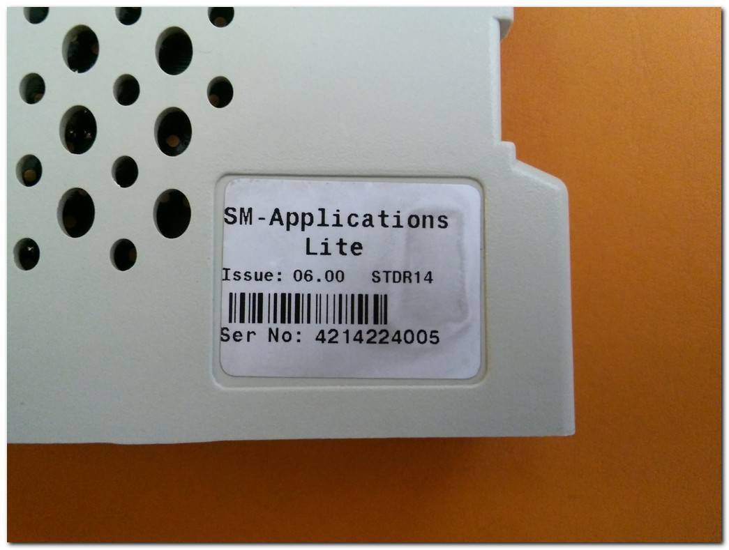 CONTROL TECHNIQUES SM-APPLİCATİONS LİTE STDU43 MODULE UT70 ISS 07 00 ISS.07.00 SIDE 1 MODÜL