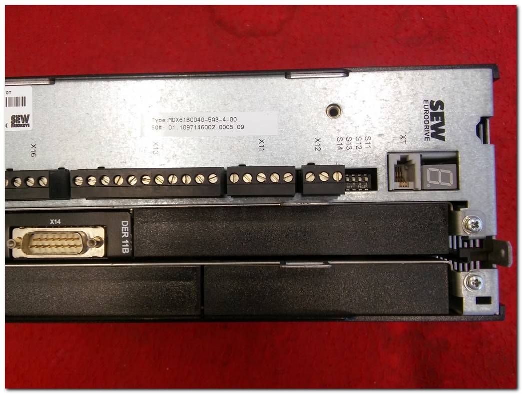 SEW MDX61B-00 SERVO SÜRÜCÜ MDX61B0040-5A3-4-00 EURODRIVE MOVIDRIVE UMRICHTER SERVO DRIVE