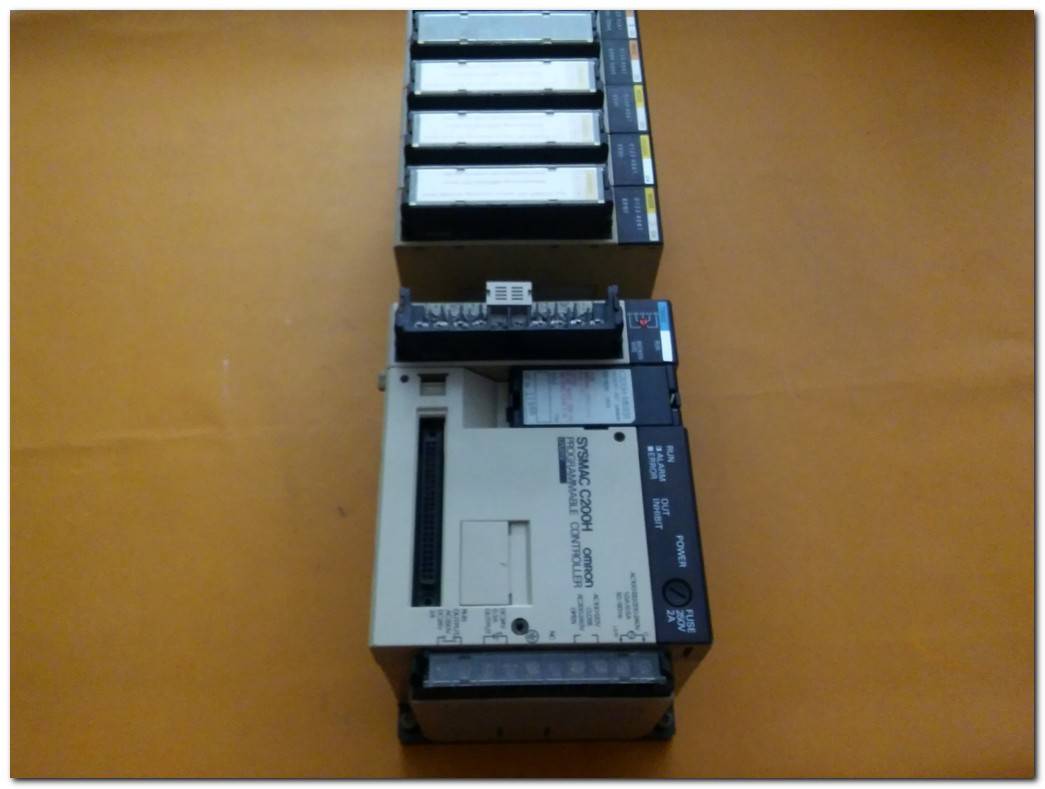OMRON OC222V C200H-OC222V OUTPUT MODULE PLC ÇIKIŞ MODÜLÜ