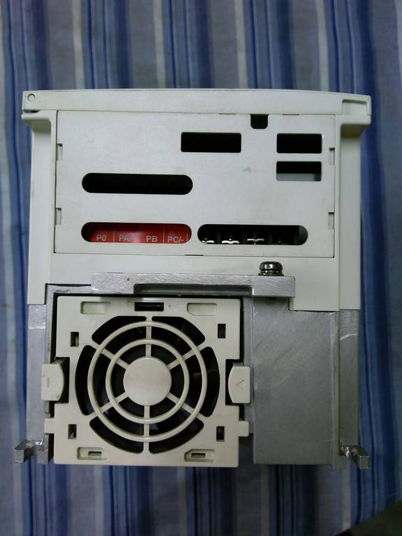 TOSHIBA VFS11-4022PL-WP(1) 2,2KW (380V) SÜRÜCÜ VFS11-4022PL-WP(3A) 380V 
