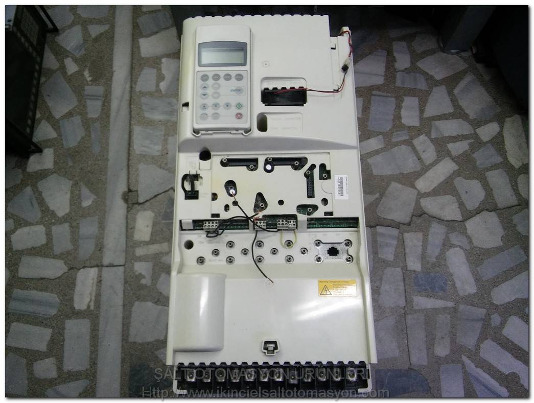 ABB ACS800-01-0050-3+D150+K458 ACS800-01-0050-3 86A 45 KW SÜRÜCÜ