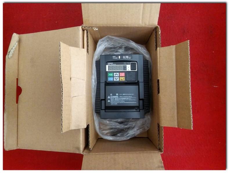 OMRON 3G3MX2-AB007-E 0,75KW  SÜRÜCÜ 