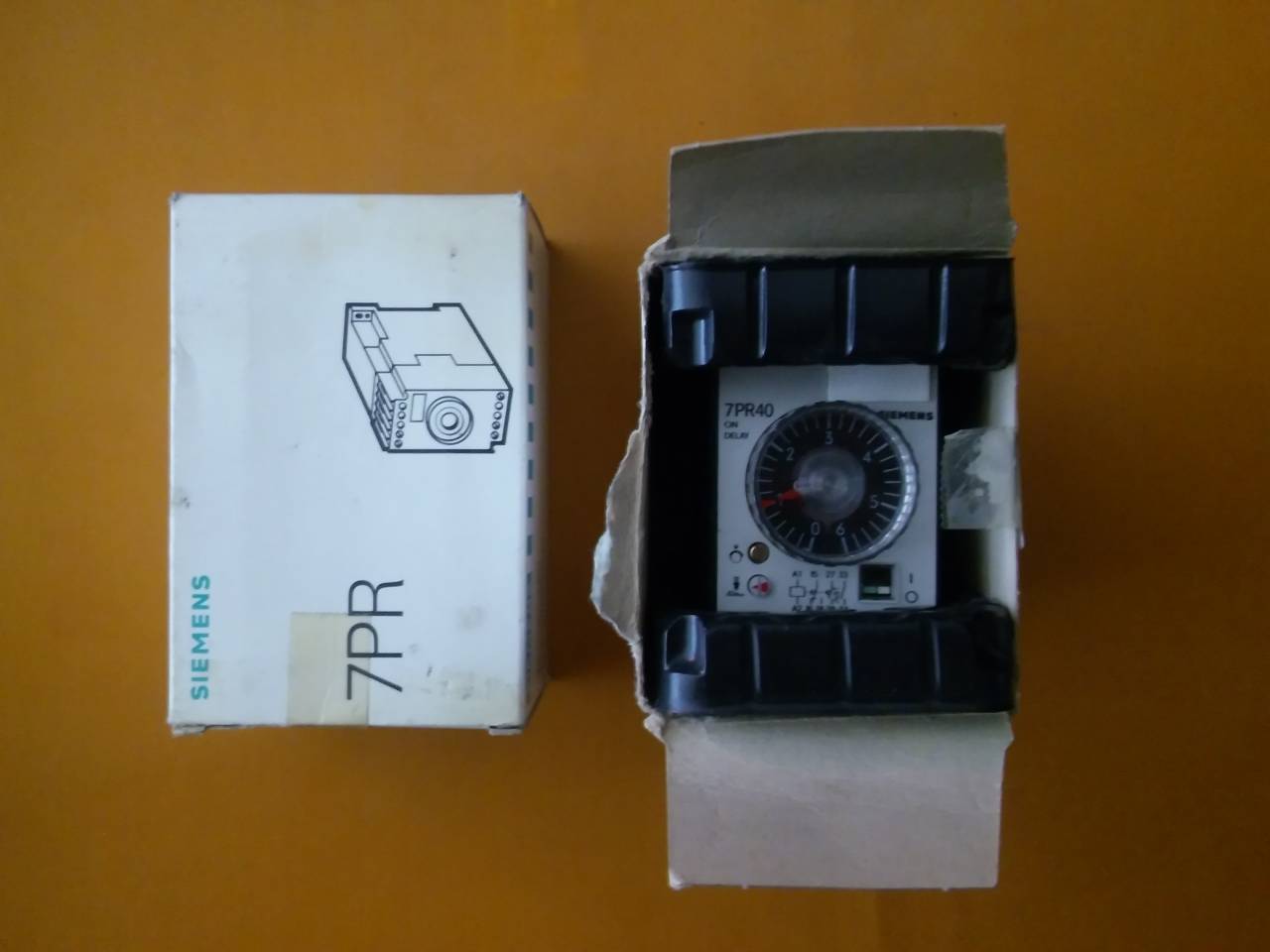 7PR4040-2PM00 SIEMENS 7PR 7PR40 