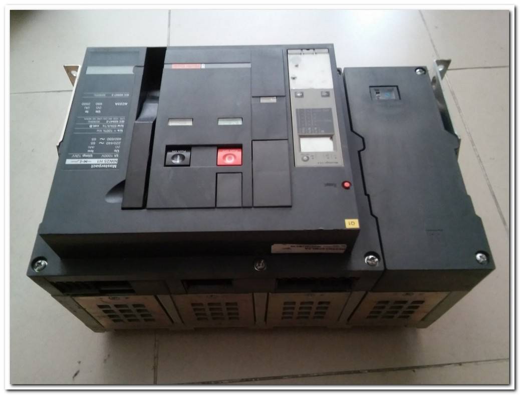 SCHNEİDER NW25 H1 2500A MASTERPACT IEC 60947-3 NW25H14PML2A 2500A DEVRE KESİCİ