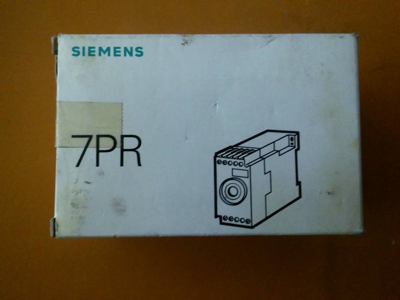 7PR4040-2PM00 SIEMENS 7PR 7PR40 