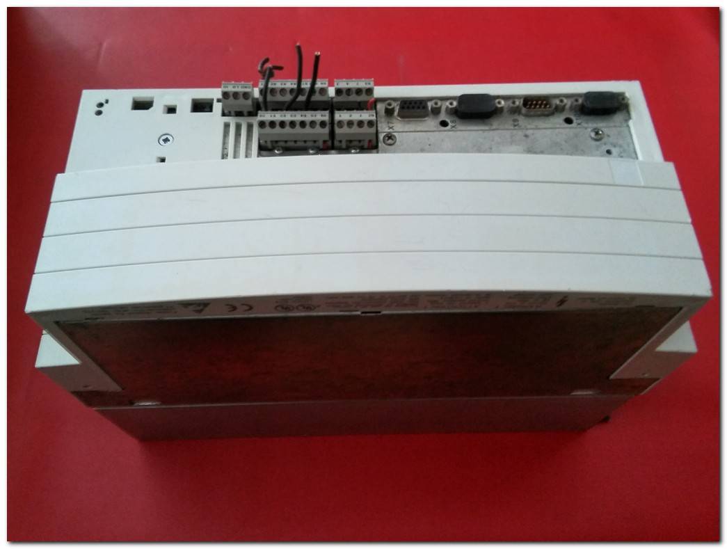 EVS9325-ES 00402198 LENZE