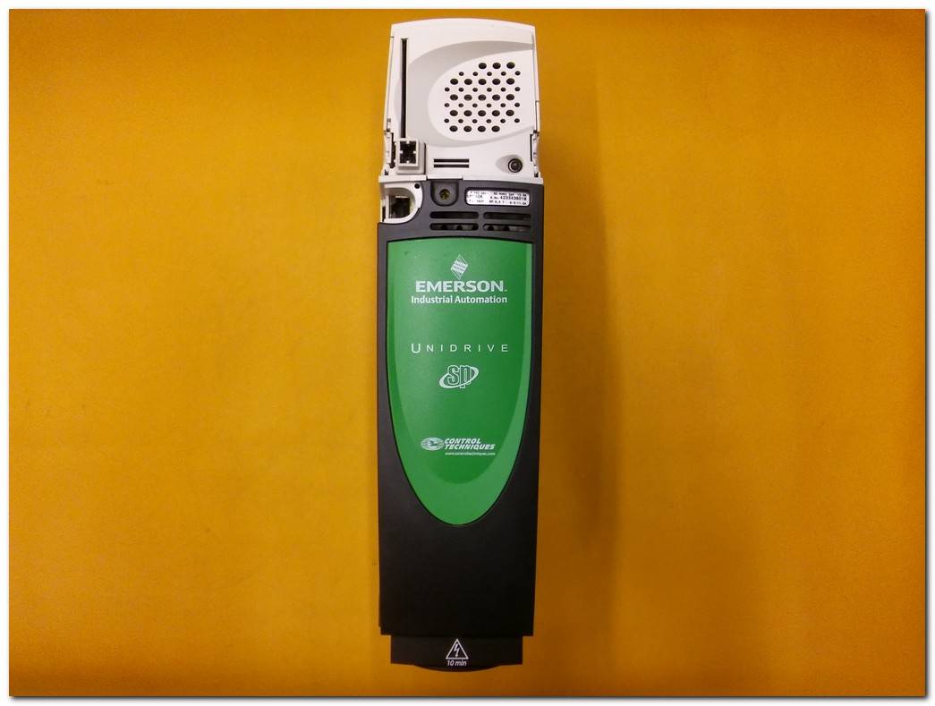 EMERSON SP1406 SP1405 SP1404 SP1403 SP1402 SP1401 UNIDRIVE 4KW-5,5KW SÜRÜCÜ 4 KW - 5,5 KW INVERTER CONTROL TECHNIQUES