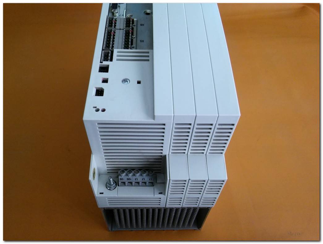 EVS9325-ESV004 EVS9325-ES LENZE