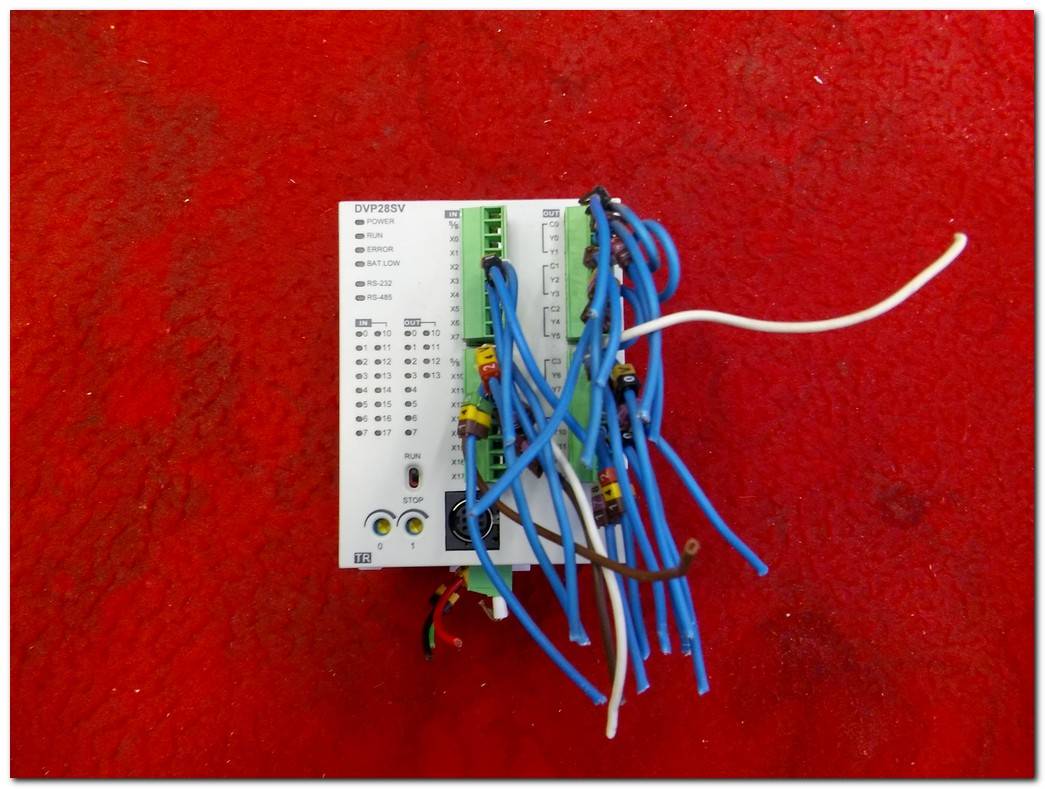 DELTA DVP28SV DVP28SV11T SV2 SERİES FUNCTİONAL TRANSİSTÖR PLC