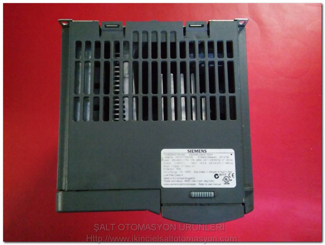 SIEMENS 6SE6440-2AD27-5CA1 MICROMASTER 440 11KW SIFIR KUTULU SÜRÜCÜ
